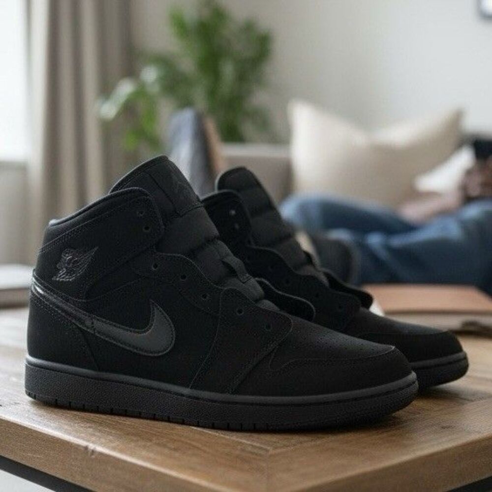 Nike Air Jordan 1 Mid Triple Black 7Y Youth Kids Black Basketball Sneakers